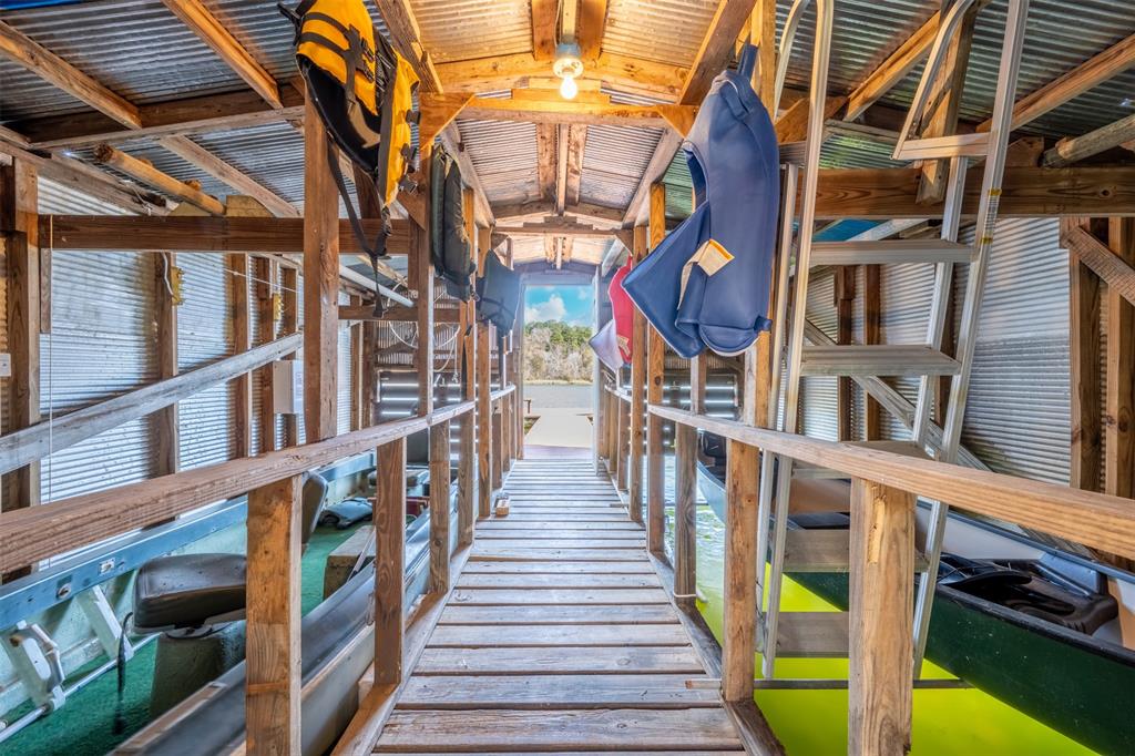 Lake Frankston - Residential