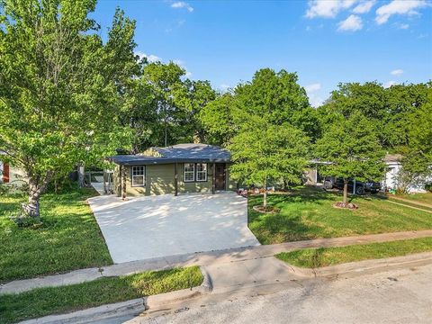 Tiny photo for 1520 Barcus Circle, Fort Worth, TX 76134 (MLS # 21101360)