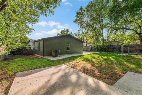 Tiny photo for 1520 Barcus Circle, Fort Worth, TX 76134 (MLS # 21101360)