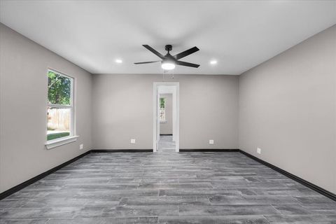 Tiny photo for 1520 Barcus Circle, Fort Worth, TX 76134 (MLS # 21101360)