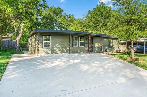 Tiny photo for 1520 Barcus Circle, Fort Worth, TX 76134 (MLS # 21101360)