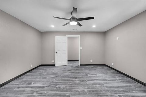 Tiny photo for 1520 Barcus Circle, Fort Worth, TX 76134 (MLS # 21101360)