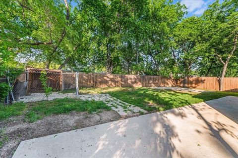 Tiny photo for 1520 Barcus Circle, Fort Worth, TX 76134 (MLS # 21101360)