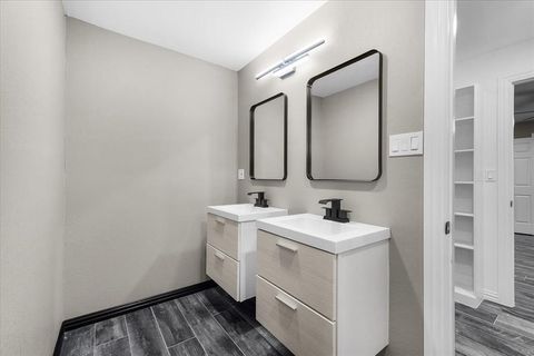 Tiny photo for 1520 Barcus Circle, Fort Worth, TX 76134 (MLS # 21101360)