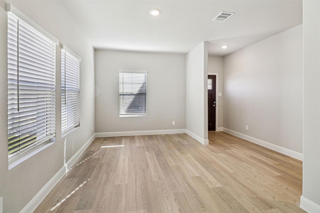 Lakehaven - Residential