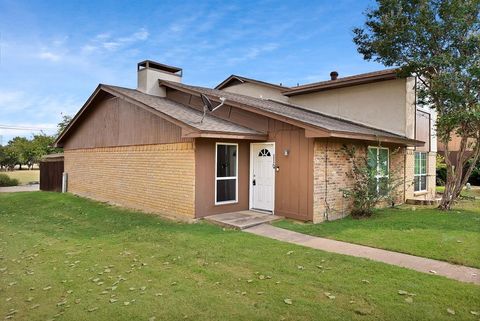 1402 S Carrier Parkway 110 Grand Prairie TX 75051