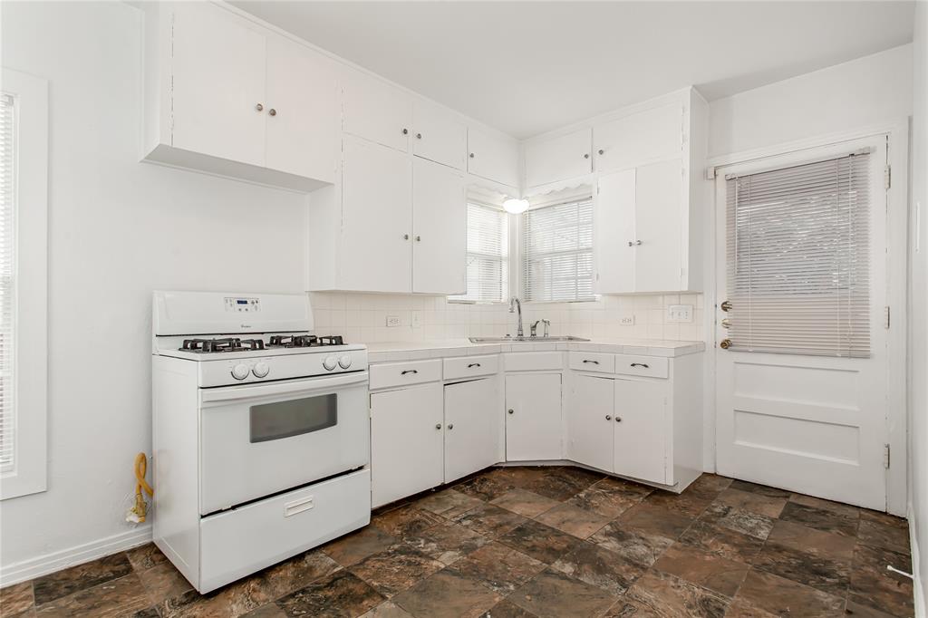 Lovers Lane Heights - Residential Lease