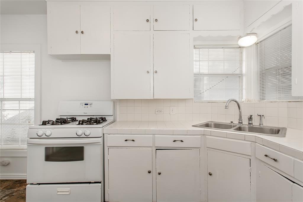 Lovers Lane Heights - Residential Lease