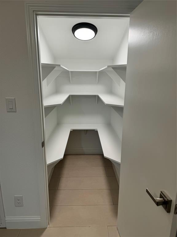 Colony 24 - Residential Lease