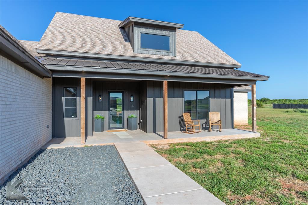 132 PINE SPRINGS Cove
