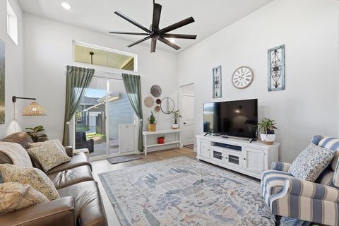 Tiny photo for 1018 Abigail Way, Midlothian, TX 76065 (MLS # 21209827)