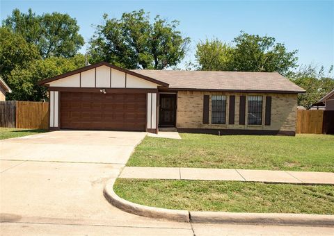 513 Worthway Drive Grand Prairie TX 75051