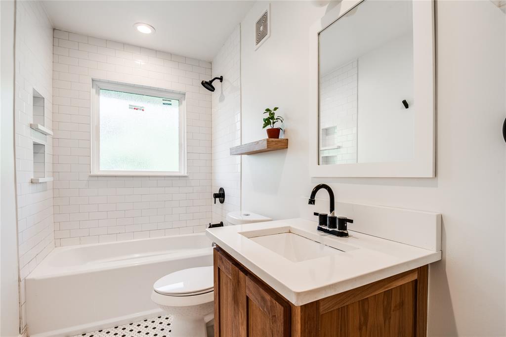 EASTWOOD PARK - Residential