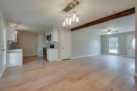 Photo of 930 Briarwood Drive, Lewisville, TX 75067 (MLS # 21196169)