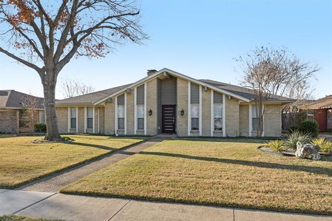 902 Windsong Trail Richardson TX 75081