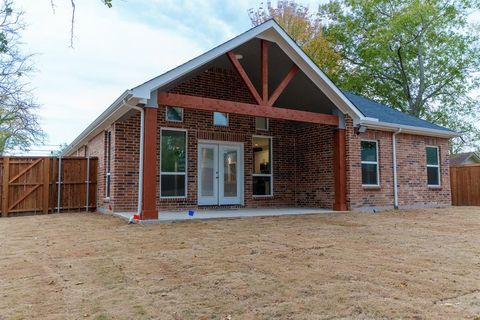 A home in Bonham