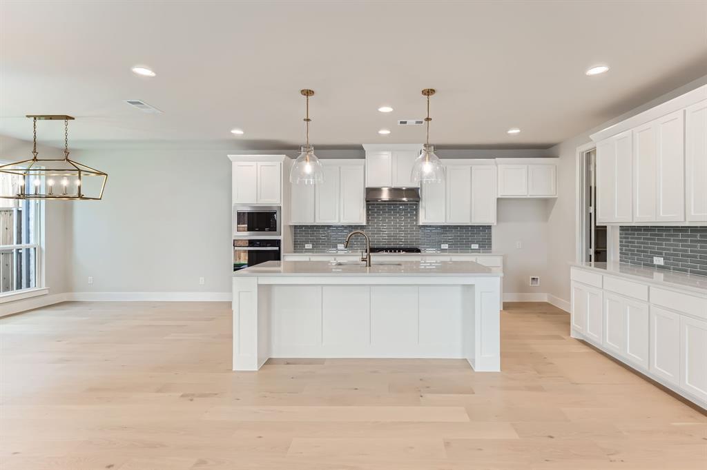 Castle Hills Northpointe Townhomes - Residential