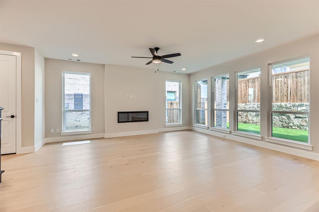 Castle Hills Northpointe Townhomes - Residential