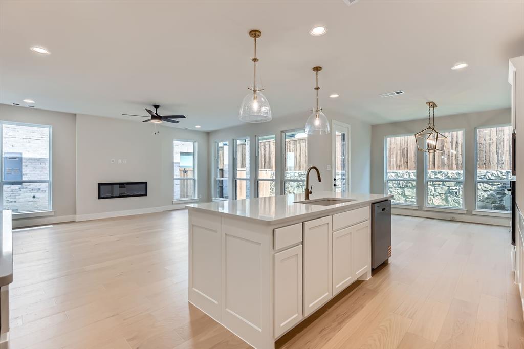 Castle Hills Northpointe Townhomes - Residential