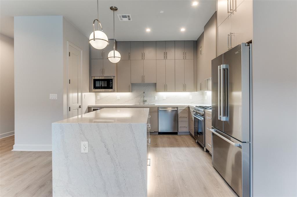 Mansfield R A - Residential