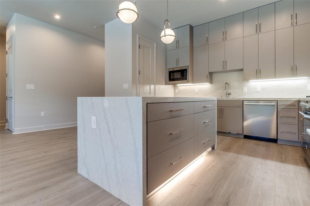 Mansfield R A - Residential