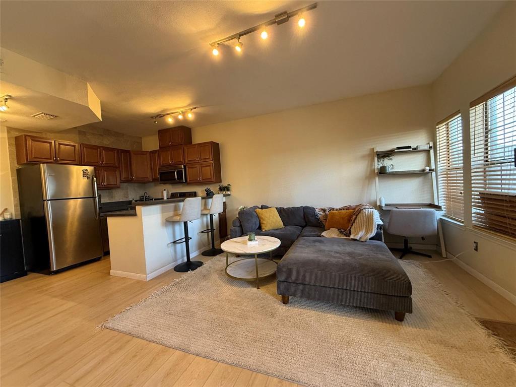 University Crossroads 01 & 02 - Residential Lease