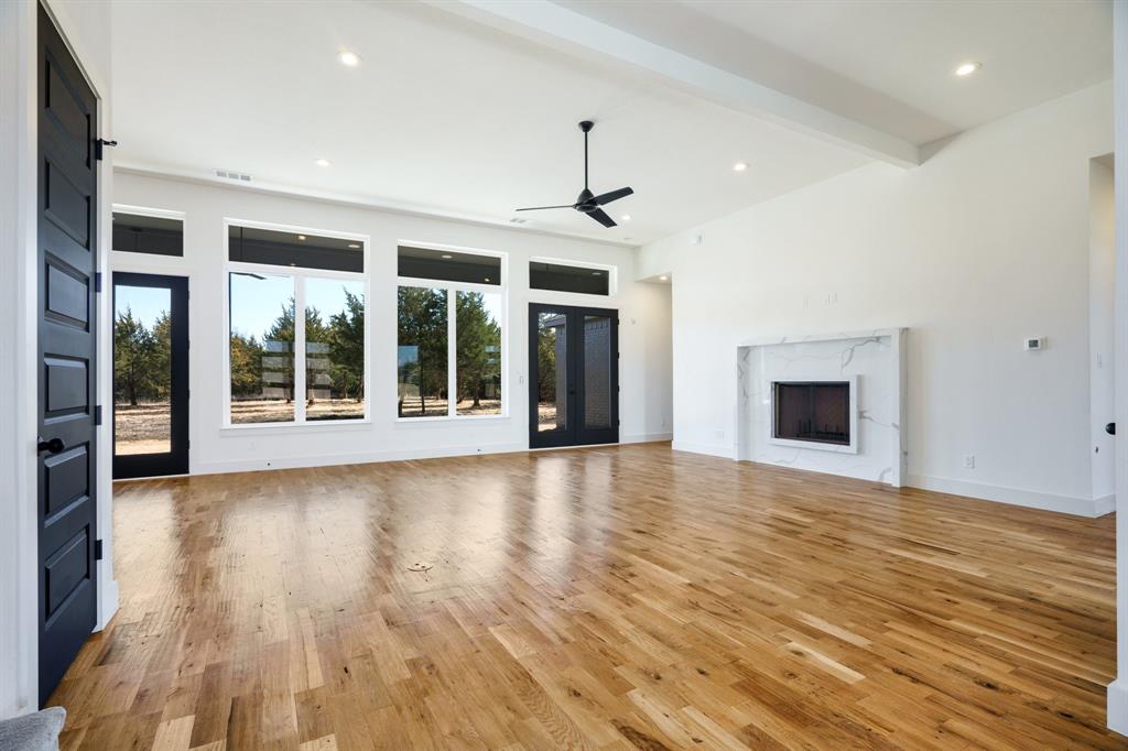 3040 Glen Oaks