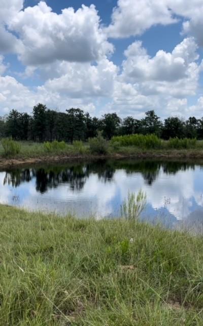 J J House 1240 - Farm