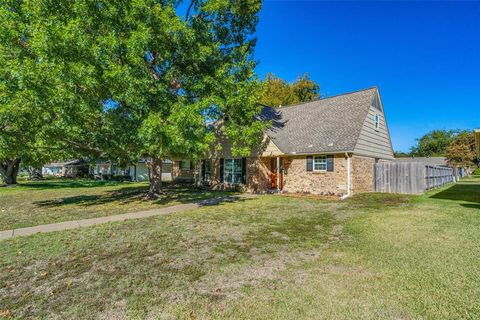 A home in Farmers Branch