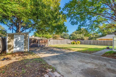 A home in Farmers Branch