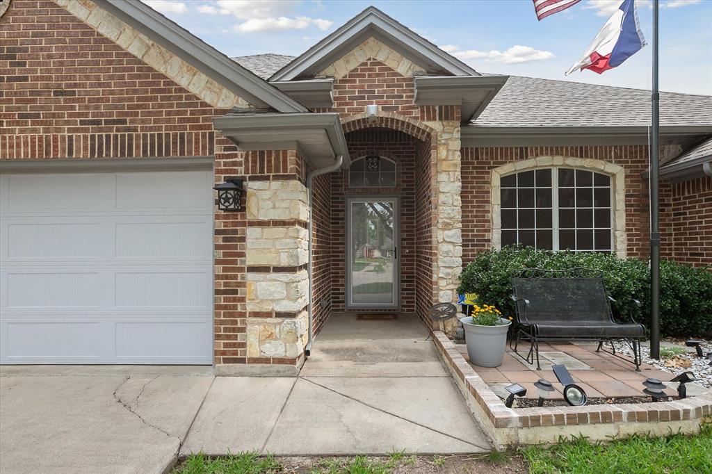 568 Willowview Drive