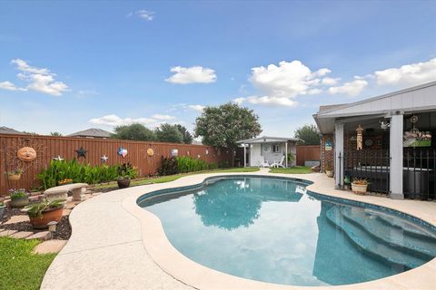 568 Willowview Drive Saginaw TX 76179