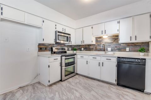 Tiny photo for 823 Ross Lane, Seagoville, TX 75159 (MLS # 21100993)