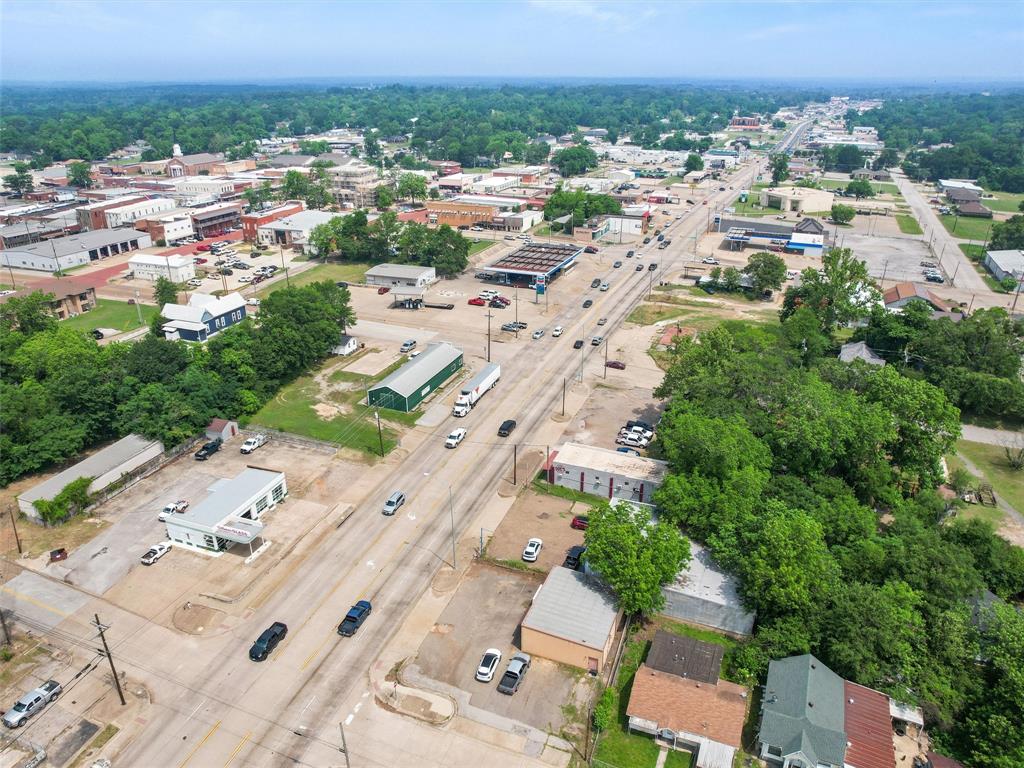 221 S US HWY 271
