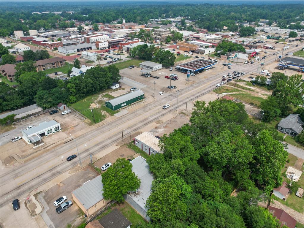 221 S US HWY 271