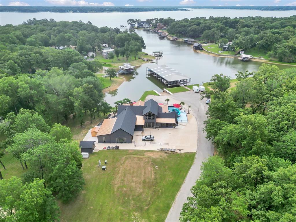 Photo of 5000 Esquire Estates Road, Mabank, TX 75156 (MLS # 21266196)