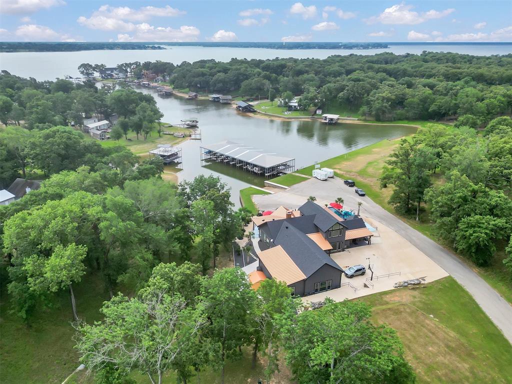 5000 Esquire Estates Road