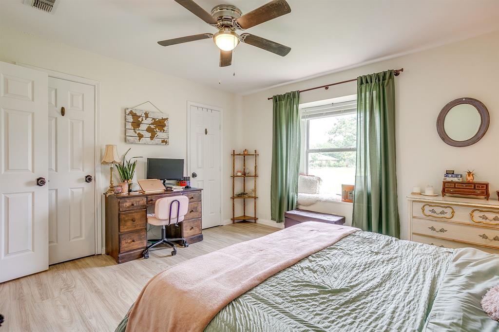 Colonial Country Estates - Residential