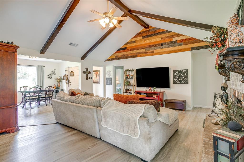 Colonial Country Estates - Residential