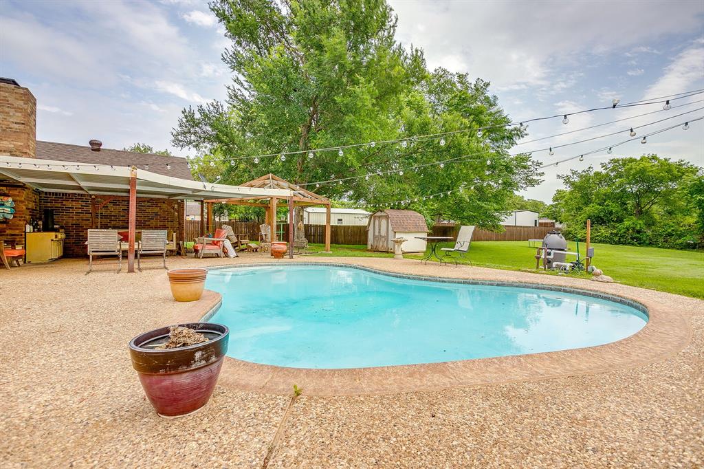 Colonial Country Estates - Residential