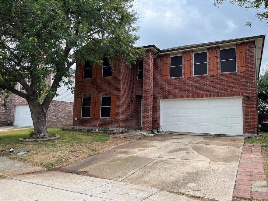 This is your perfect home in Little Elm!! This great two-story home in the Villages of Woodlake subdivision has a large open concept floor plan that connects living, dinning & kitchen area to enjoy with family. Included 4 spacious bedrooms for a growing family and 2.5 Baths. Walking up the stairs, you have a flex room that can be a guess room, an office or play-room. Step outside into a stunning back patio, perfect for outdoor living. The home is situated minutes from parks, schools, shopping and restaurants. Seller's are offering to pay $5k for closing cost.