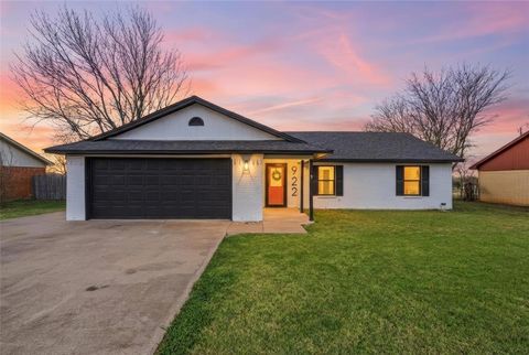 922 Vail Highlands Drive Hewitt TX 76643