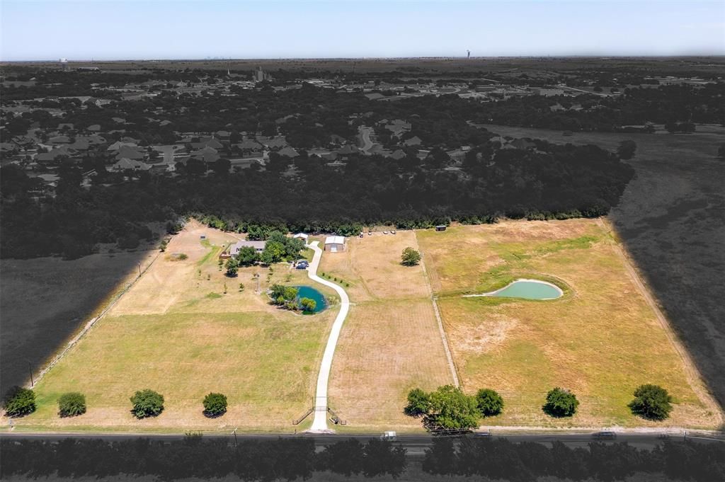 Photo of 819 Old Annetta Road, Aledo, TX 76008 (MLS # 21236923)