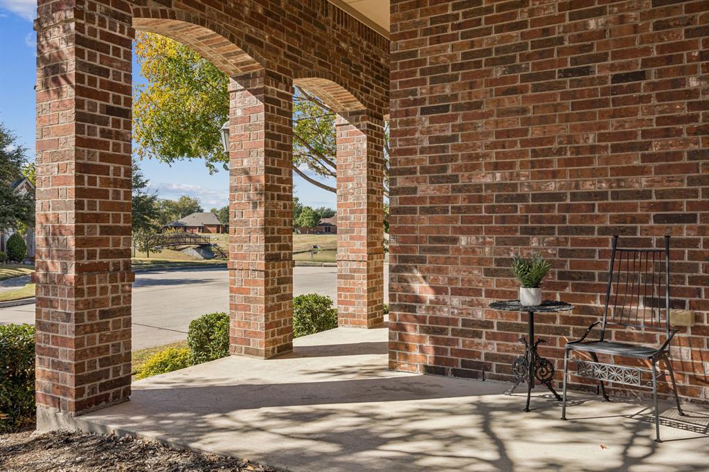 1805 Harlequin Place