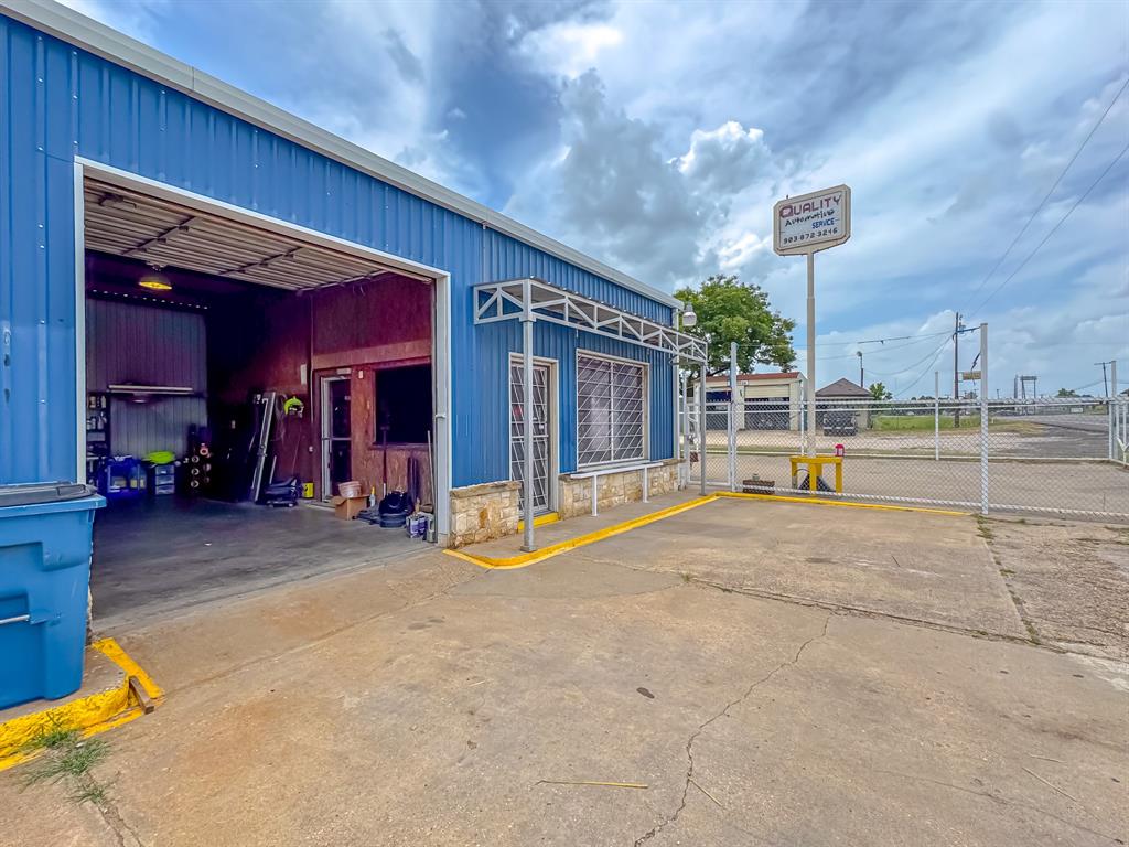 1104 N Business 45