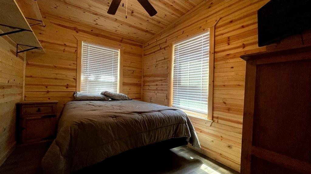 0471 W M Harris, Tract 1-2 - Land