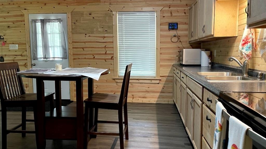 0471 W M Harris, Tract 1-2 - Land