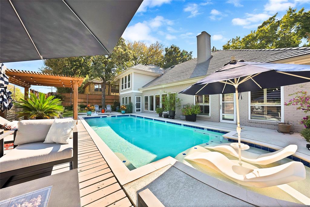 2907 Arbor Oaks Drive