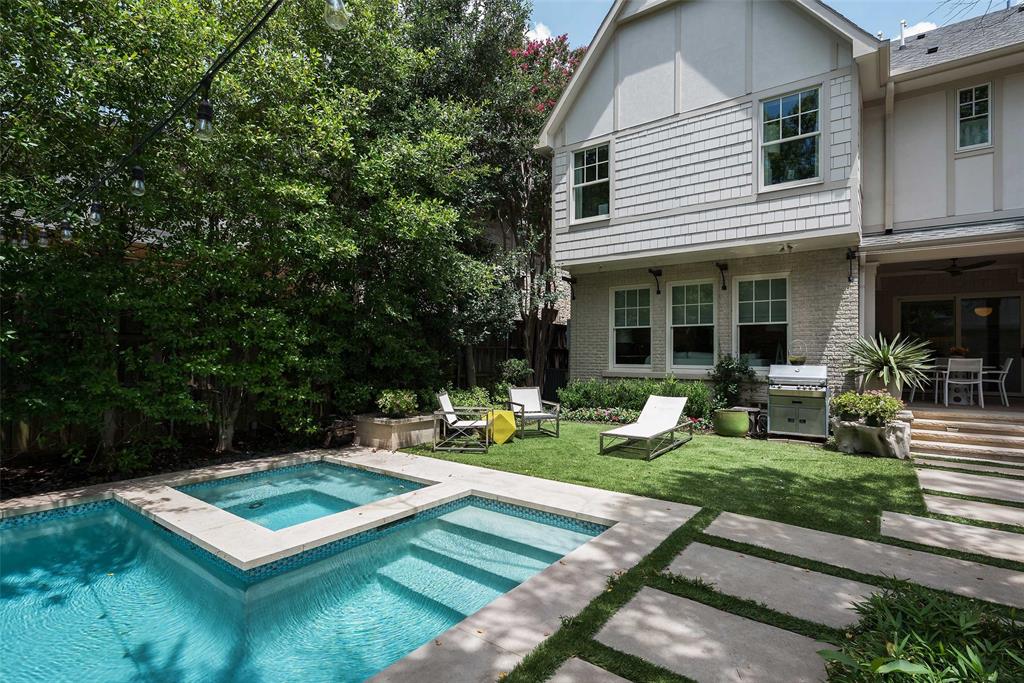 Highland Park West 02 Instl - Residential