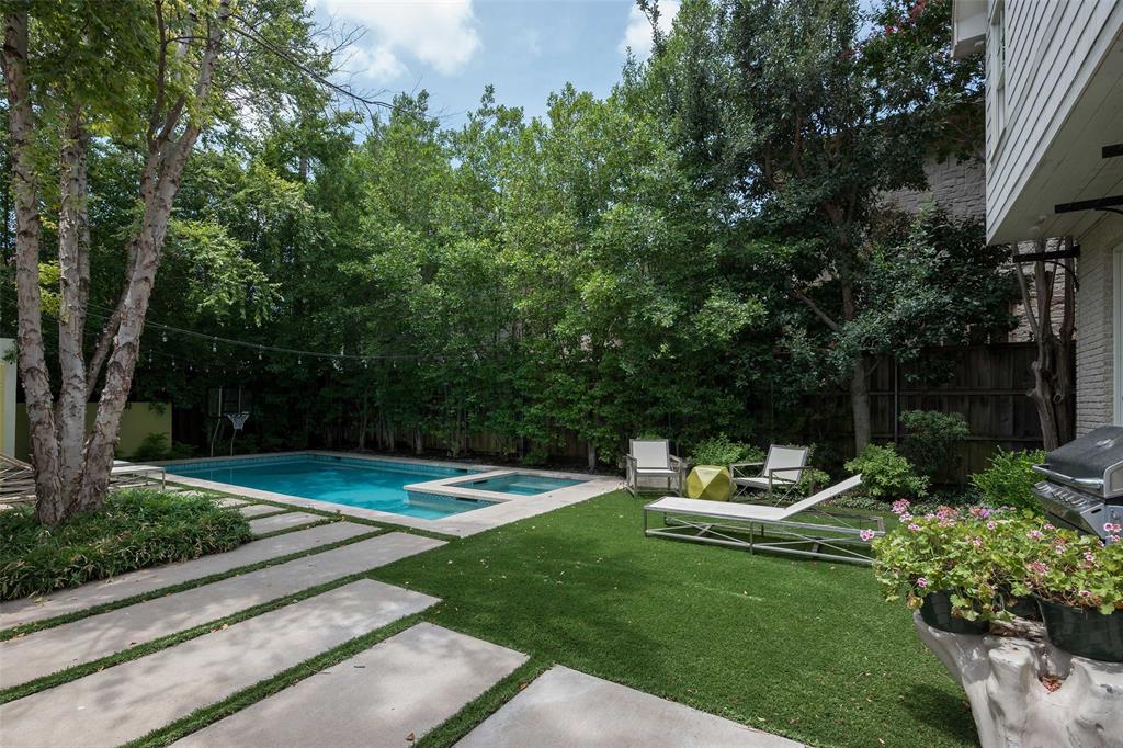 Highland Park West 02 Instl - Residential